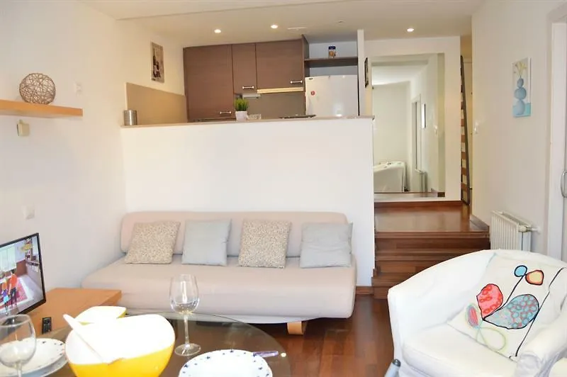 Tarragonasuites 23-Reding Petit Paris Tarragona